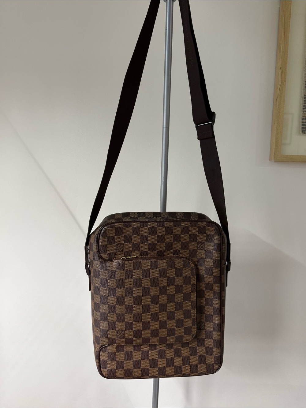 Authentic Louis Vuitton Damier Ebene Olav Messenger Bag